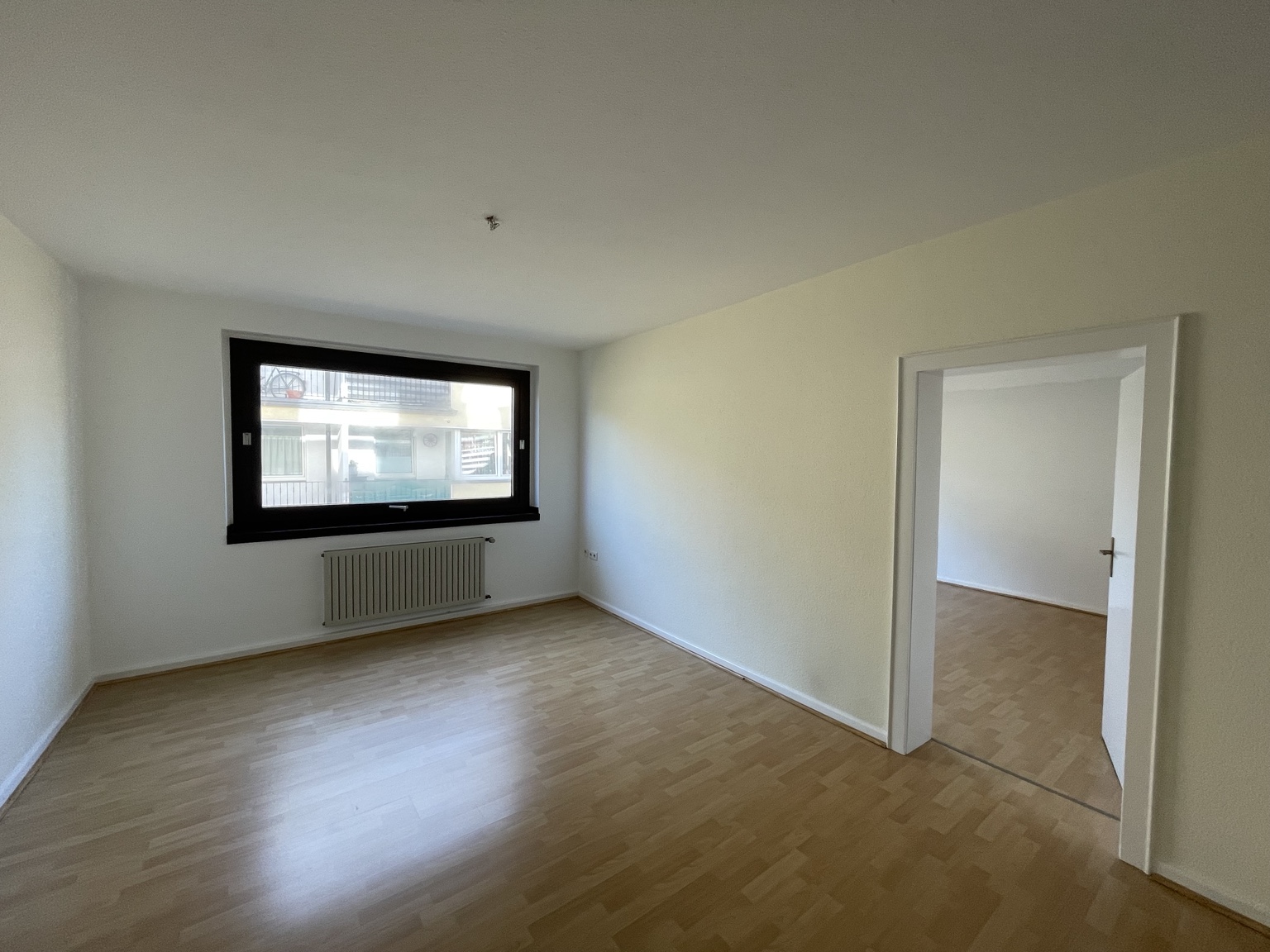 Modernisiertes Wohn- und Geschäftshaus – Objektansicht 2